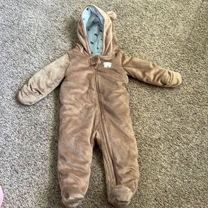 Overall jumpsuit for winter. 6-9m. Tan